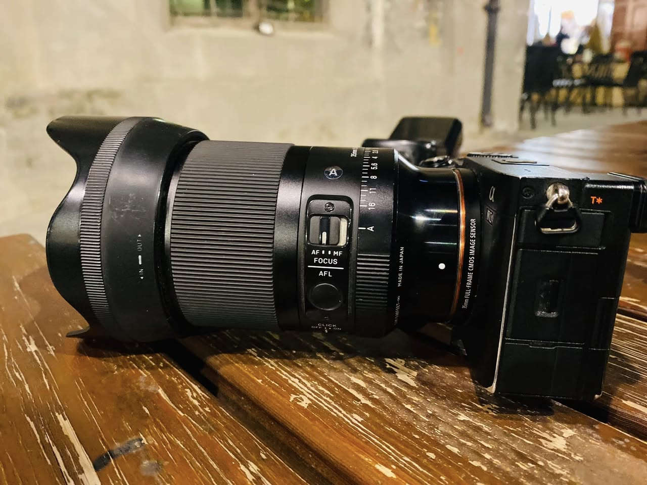 سوني a7c 
عدسة 35 mm  1-4
وحش الفيديو كامرة شغلها رهيب فيديو وصور ودقتها
24 ميكا بكسل 
بسعر مناسب
اذا تحب تشوف شغلي بيها تعال خاص 
#للسعر خاص


**إذا كنت صاحب هذا الإعلان وتريد حذفه لأي سبب، رجاءا أرسل رسالة إلى الدعم الفني**