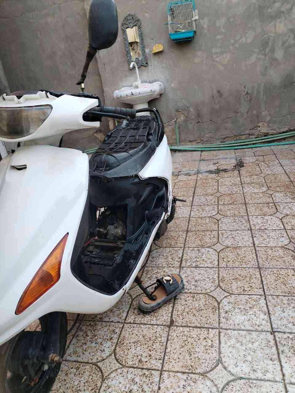سلام عليكم دراجه فراشه فحل 140
ماعوزها شي بس جنت تراكه اسبوعين ومفرغ دهنانها وتركتها سبب الترك اشتريت دراجه غيرها وتركتها صالنصه رياضي ومتوكف ابشارع بس حطلها دهن وبانزين وتوكل السعر ٢٢٥ وبيها مجال قليل مكاني حله مركز واني خادم للطيبين


**إذا كنت صاحب هذا الإعلان وتريد حذفه لأي سبب، رجاءا أرسل رسالة إلى الدعم الفني**