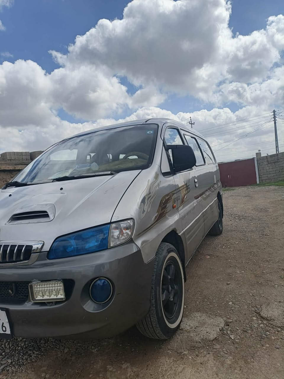 السلام عليكم
كيه ستاركس للبيع موديل 2002

رقم نينوى دولي ((كير ومحرك وصدر خير من الله )السياره جاهزه ونضيفه مثل ماموضح بلصور //السعر 45 وبي مجال شي قليل

رقم الهاتف ***********مكان السياره الشرقاط
