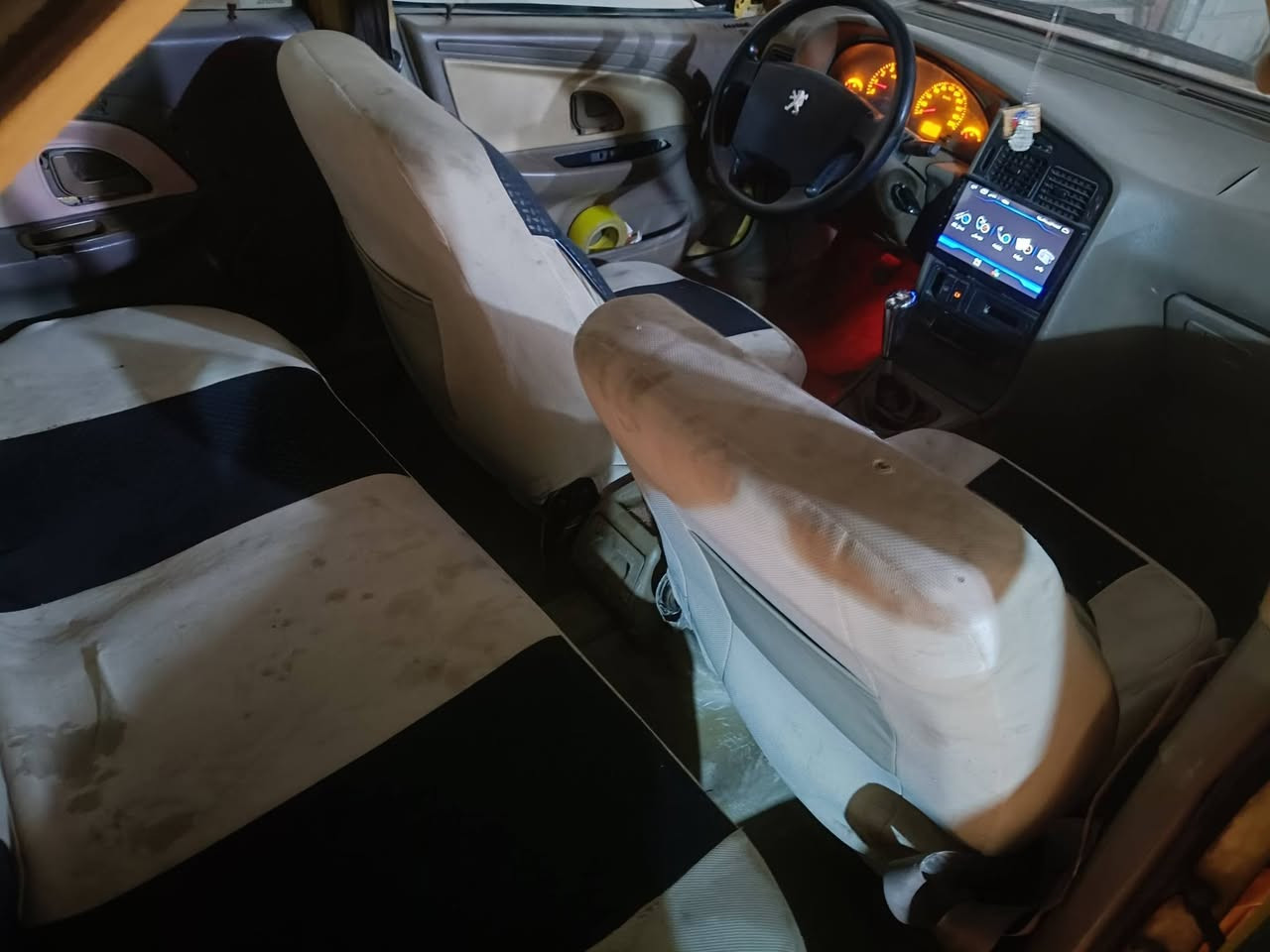 سلام عليكم
بيجو 405 موديل 12 
ابيع زوج أرقام وهل موجود 
تجي تشوف بعينك أحسن 
سيارة حلوة وخير من الله 
ترايك من بغداد للفاو وعلي 
مصفره هيئة وغرامات 
مكينة وكير مكفولات 
سيارة مال شغل 
رقم بغداد دولي 
السعر 26 بيها مجال 
***********
واذا اكو مراوس عادي
