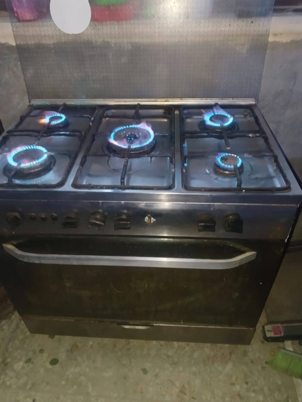 من رخصة المسؤول طباخ فريش 5 مشاعل فرن شغال فوك وجوه مستعمل نظيف السعر 180 وبيه مجال قليل العنوان بغداد حسينية الراشديه


**إذا كنت صاحب هذا الإعلان وتريد حذفه لأي سبب، رجاءا أرسل رسالة إلى الدعم الفني**