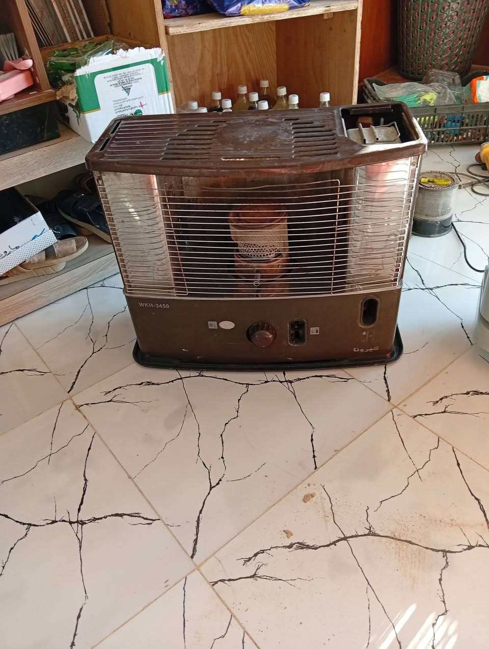 السلام عليكم كاونتر مطبخ 3قطع سعر 280 صوبه نفطية شقاله جبيره 55والثانيه 40 مكان  بروانه ما عندي حجز
***********
