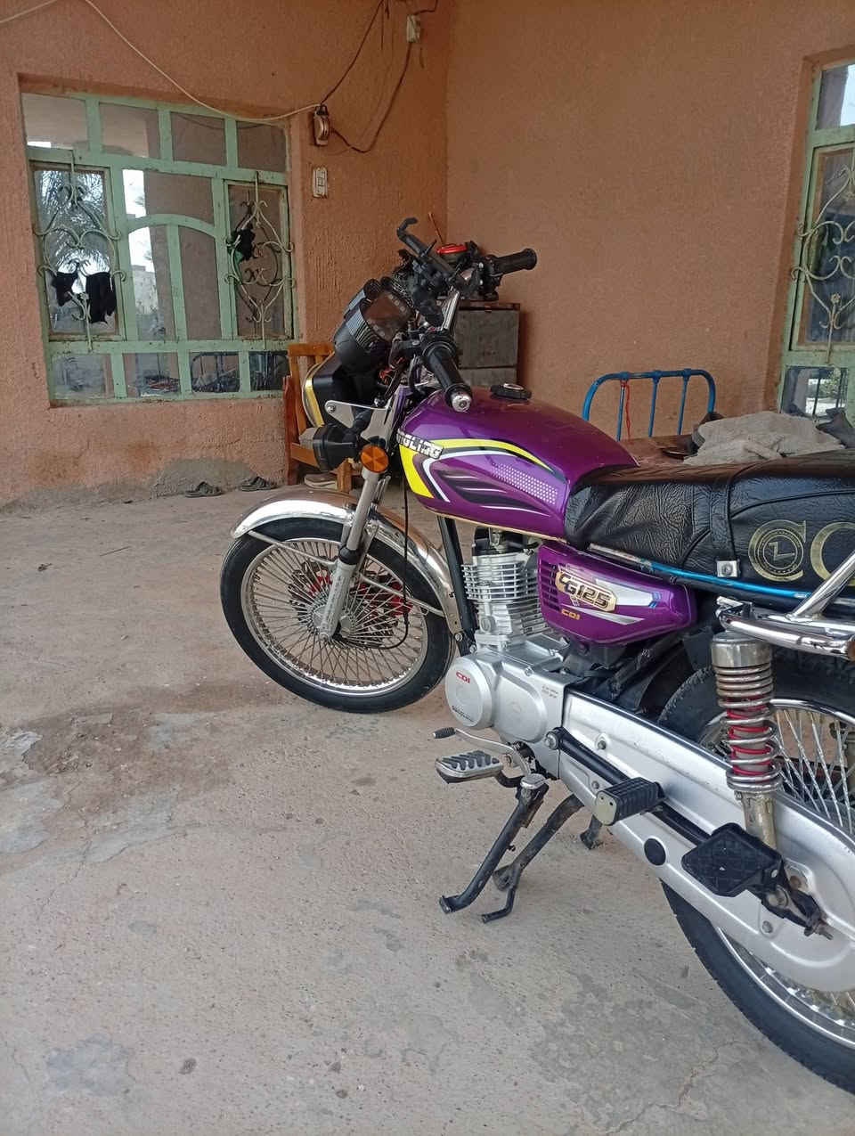 سلام عليكم دراجه تايكر سونك موديل 25 دراجه خير من الله بعدهه وضع شركه اوراق كامله سعر 625 اوبيهه مجال لشراي مكاني واسط نعمانيه طريق بغداد كوت 
***********
