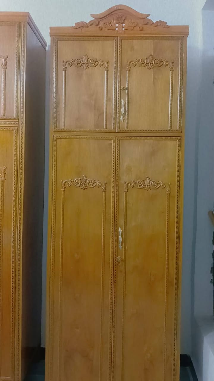 غرفه جديدة استعمال  شهر صاج عراقي  سعرها مليون ١٥٠  وياها دوشك تصميم حديث  اي زلغ مابيها *********** الحسينه
