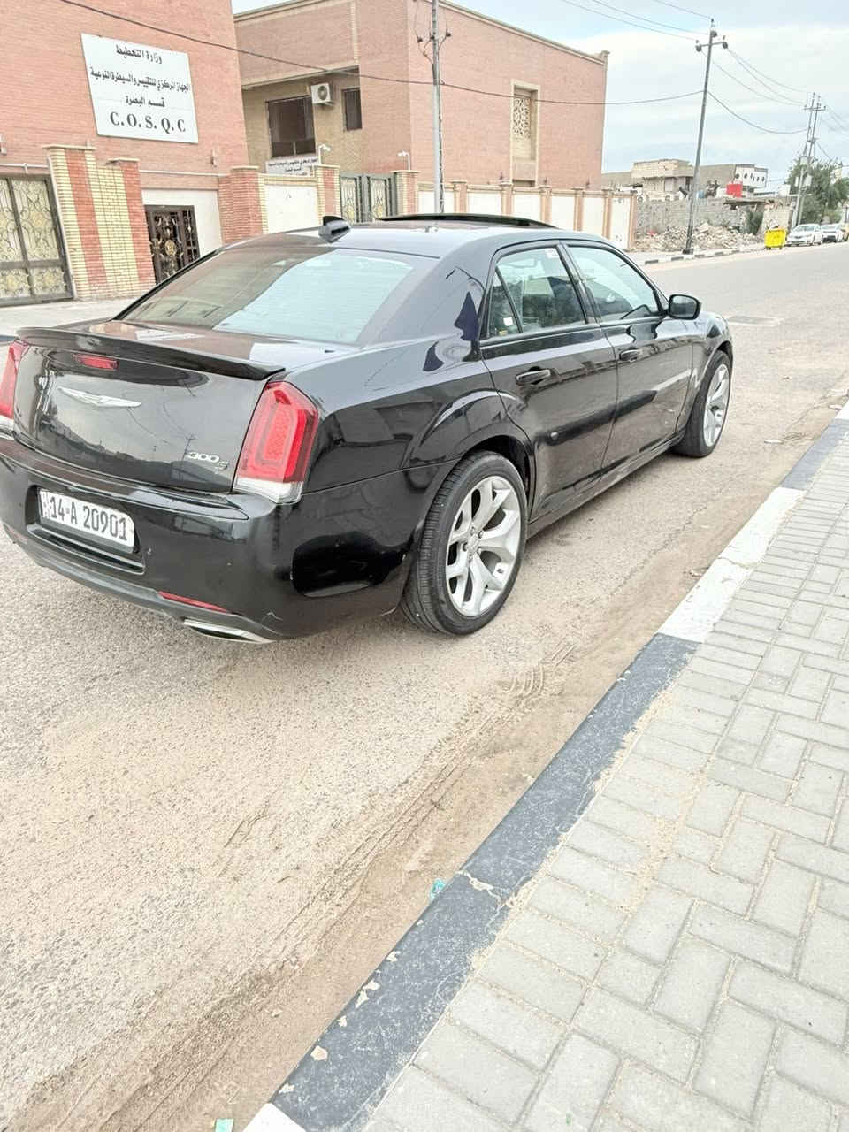 السلام عليكم أوباما وارد امريكي موديل 2018 اصل بيها جاملغ وبنيد السياره فول موصفات واحد على واحد فور ويل رقم بصره نكليزي تحويل مباشر السياره جاهز تخم تاير حداده تبريد كله جديد مكان السيارة بالبصرة 
ماشيه 119 الف
السعر 205 وبيها مجال
مامتواجد على الخاص الشراي يتصل ويدلل 
0775 557 7656
