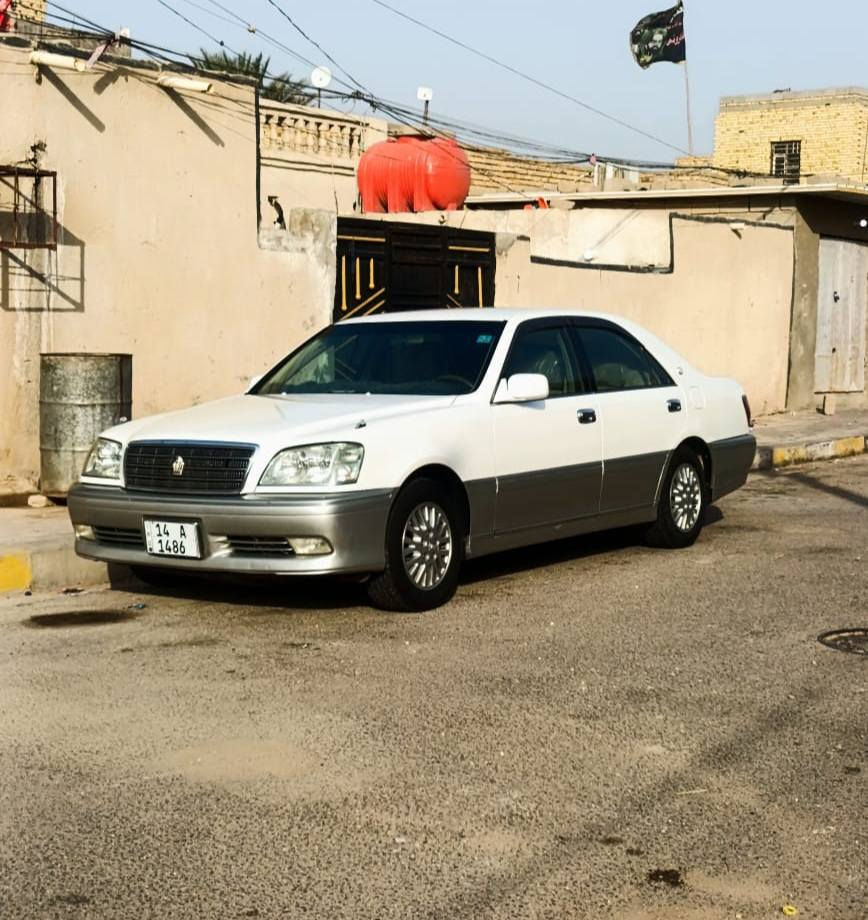 ملكة موديل 2000 بأسمي مداور ثاني يوم رقمة بصرة سيارة حلوة   ونضيفة جاهزة من كلشي المكان ميسان المجر الكبير ***********
