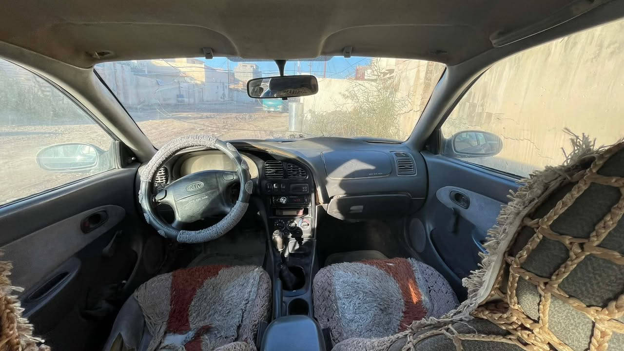 السلام عليكم للبيع كيا سبكترا 2001 رقم بغداد موازي مستلم بيها سنويه بس منتهيه المدة يراد تجديد للسنويه

- السيارة كير عادي - محرك كير كله تمام 
سعرها كلش مناسب • ( بـ22 ورقة ) وبيها مجال  مكان السياره صلاح الدين سامراء للاستفسار الاتصال على الرقم *********** 

-
