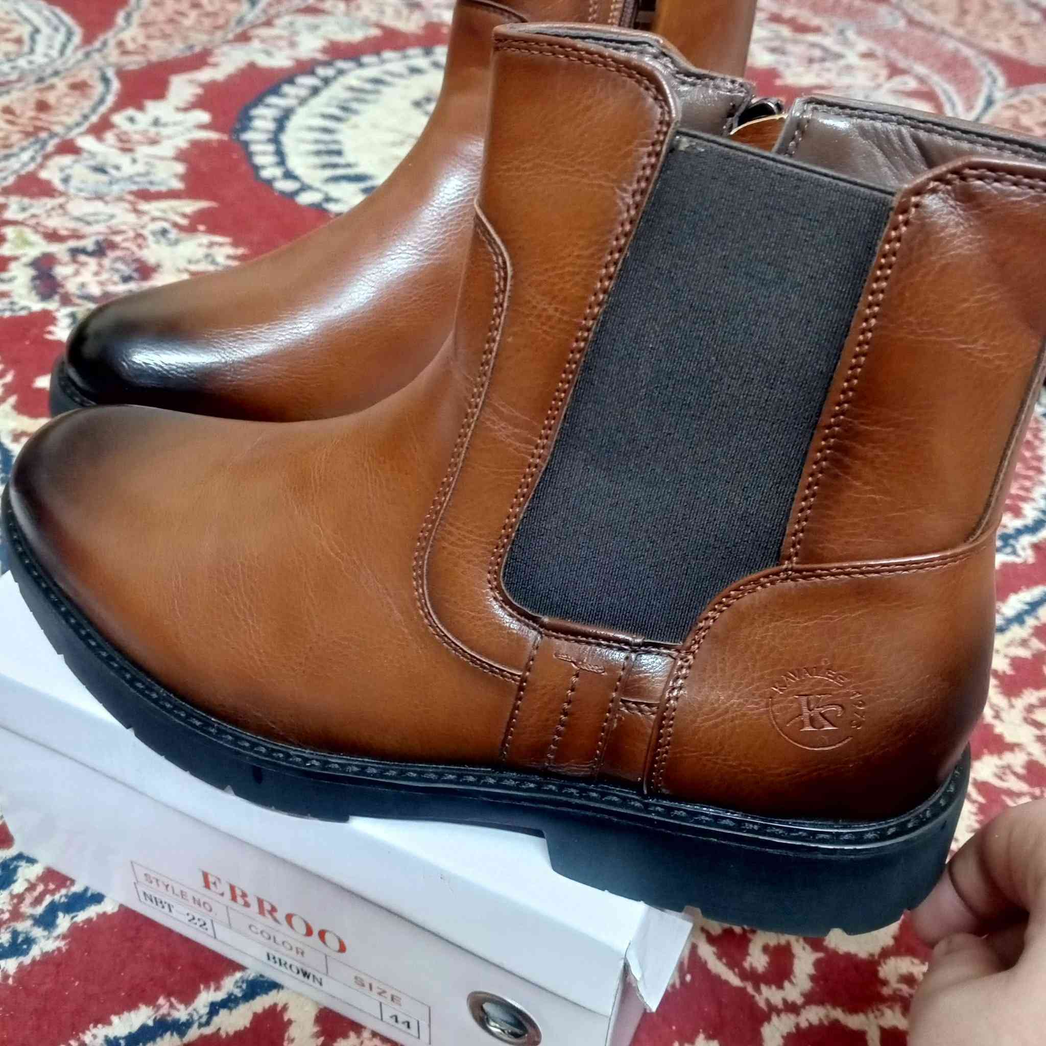 سلام عليكم بوت عسكري قياس 44قيم بما يرضه الله تصال ***********
