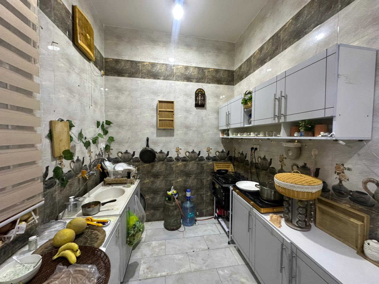 للبيع – دار سكن طابو صرف

📍 العنوان: حي الشرطة، قرب شارع الحولي
📐 المساحة:100  مربع (ركن)
🏗 البناء: كونكريت – طابق واحد 

تفاصيل الدار:
 • غرفة نوم 🛌
 • صالة
 • استقبال
 • مطبخ
 • حمام 🛁
طارمة 

💰 السعر: راسلنا او علق  )

📞 للاستفسار:
مكتب الدناني للعقار
***********
***********
