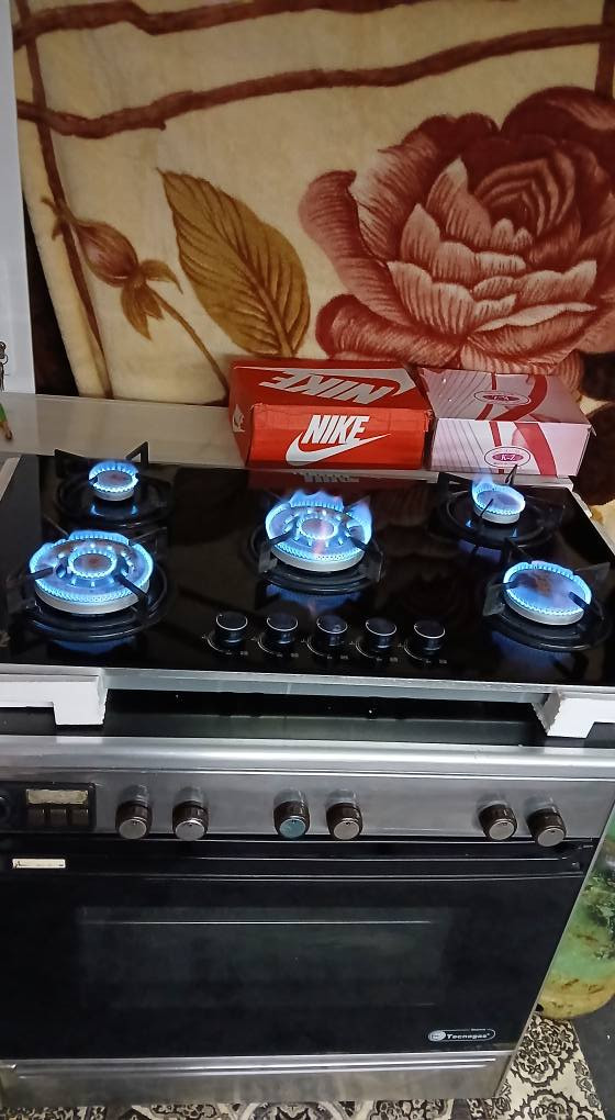 سي جاوي كه وره ...80هه زار
***********سليماني السليمانية, العراق
