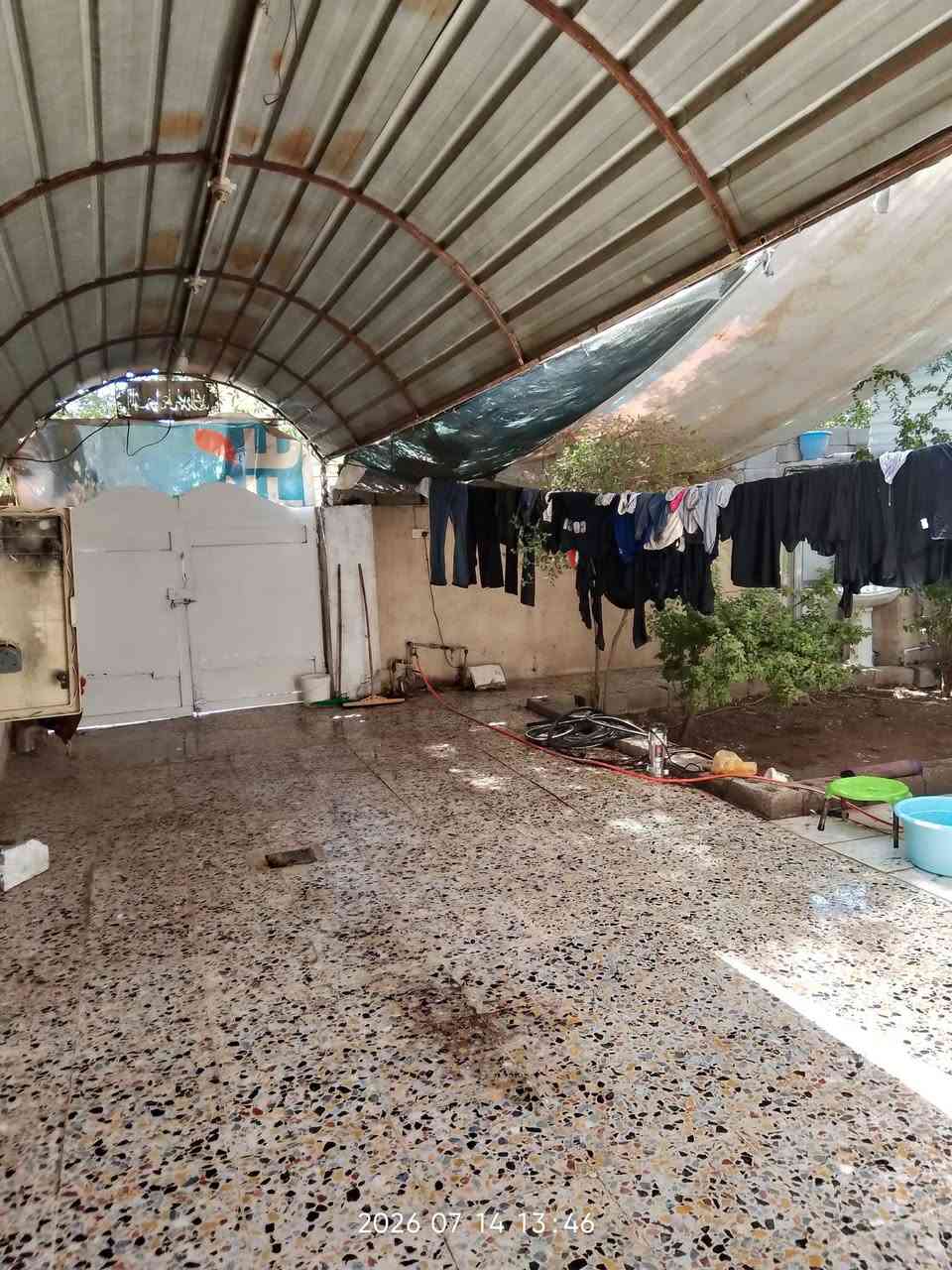 بيت للبيع منطقة سياحي قرب اسواق سياحي شارع العام بسعر مناسب كامل بناء طابو صرف زراعي ١٥٠متر تواصل واتساب ***********
