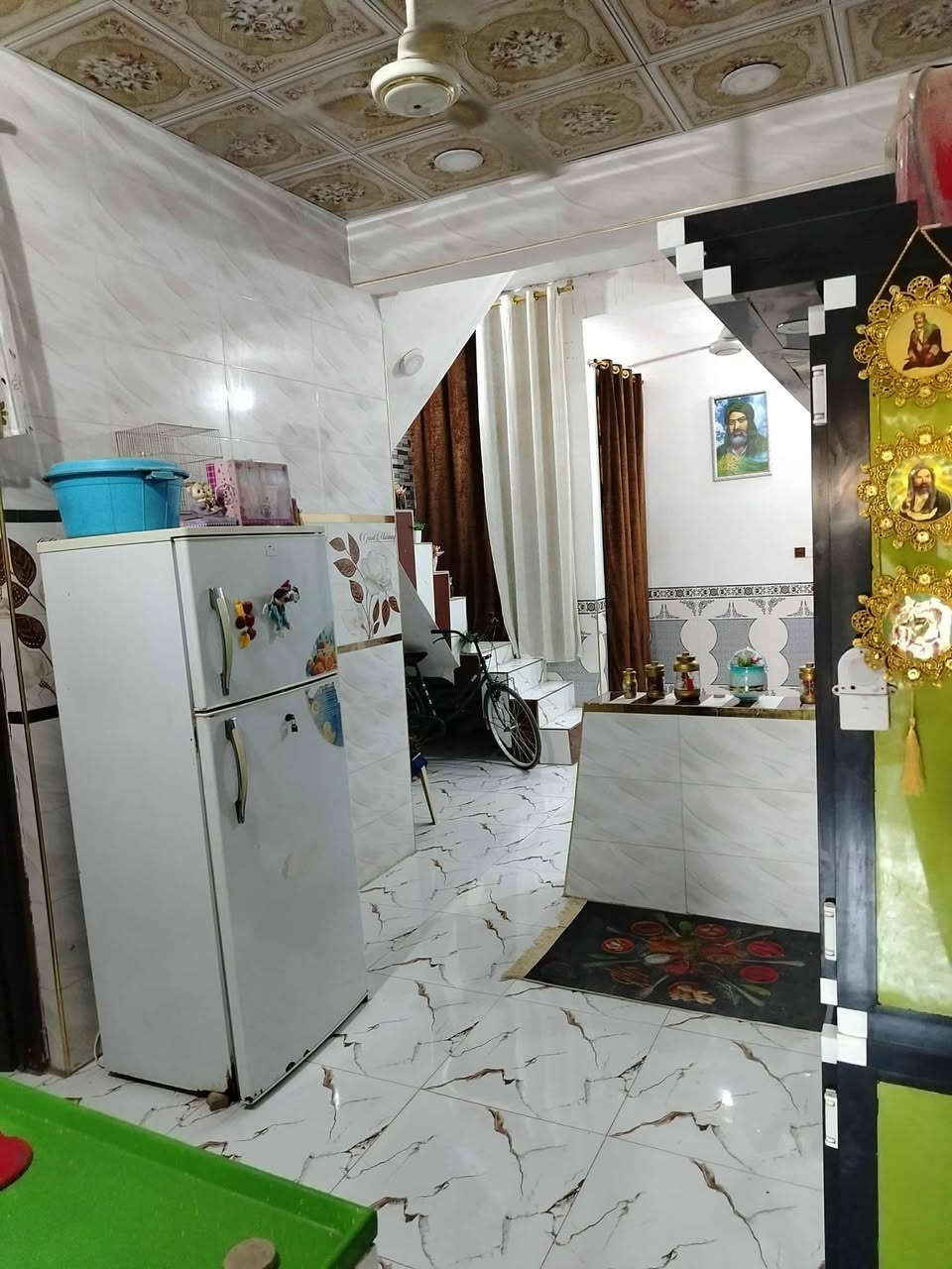 السلام عليكم بيت للبيع في الديوانيه حي الوحده قرب مركز شرطه حي الوحده البيت نقصه ستاره وبيتونه والبيت ما مطلوب السعر 60 وبي مجال الرقم للتواصل ***********
