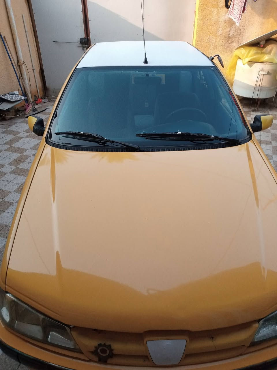 السلام عليكم بيجو باص للبيع موديل 2013 السياره كامله من مكينه وكير وحداديه وشرط التحويل مكان حله طهمازيه السعر  ٣٥ وبه مجال لتواصل ***********
