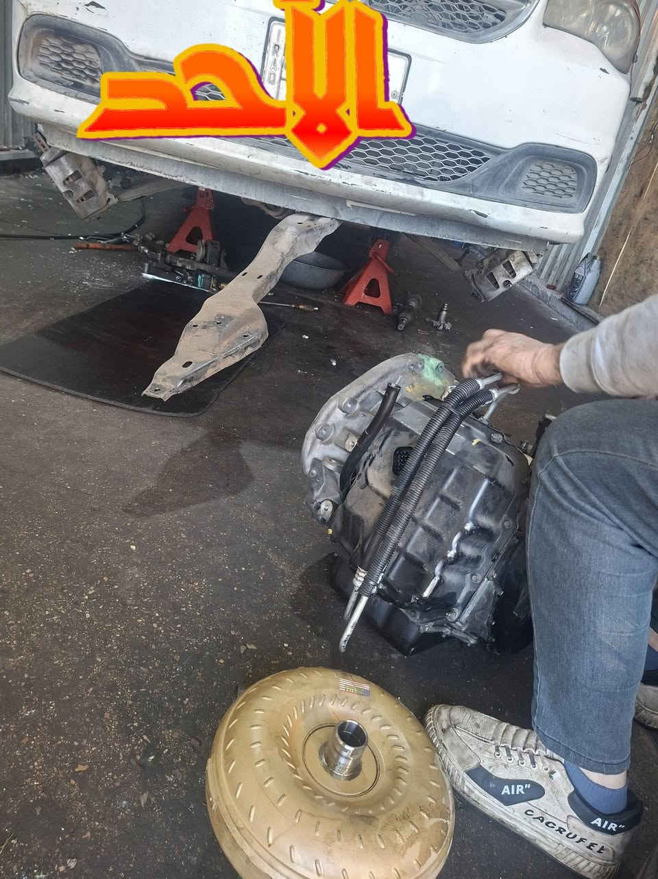 سلام عليكم تم وبعون الله تبديل محرك. 3600 لاخ من الانبار   ويدللون سويته الكم المحرك  ب 700 دولار ]وتبديل كير كرفان البيضه والسوده هم تبديل كير من خدمات رضاوي الربيعي شارع الضلال قرب تقاطع معارض النهضه  ***********
