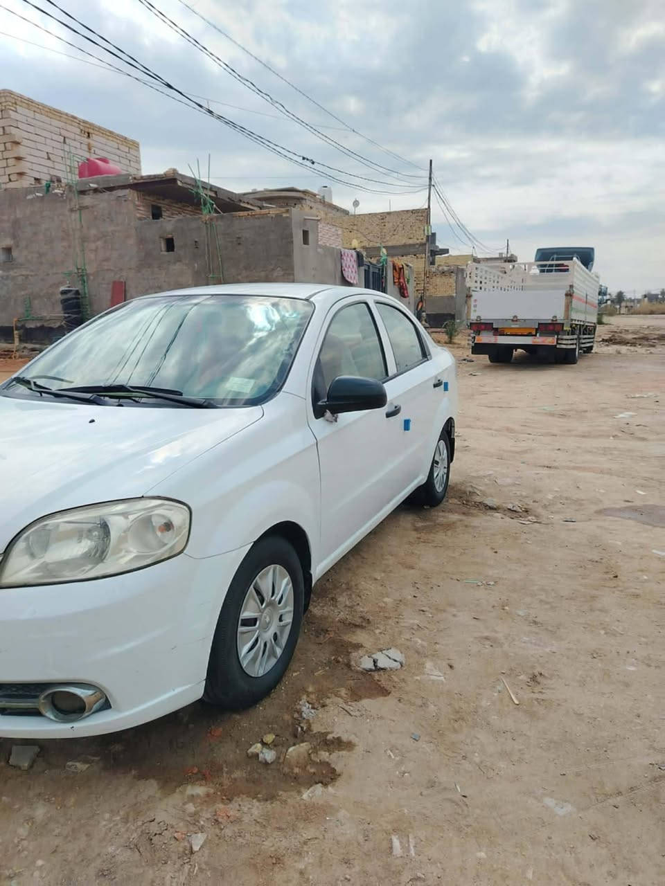 افيو موديل 2011 مكفوله محرك مفتوح كير عادي رقم مثنى تبريد حداديه تخم تاير مكان ديوانية قضاء الشامية *********** (اني مكلف بل نشر)
