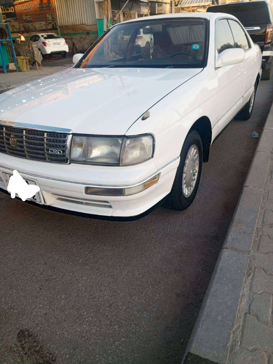 سلام عليكم سياره بطى للبيع كفاله من كص وضربه قويه واصوليات سياره جاهزه كير مكينه حداديه وتخم تاير كله جديد رقم انكليزي مداور بالنجف السعر 55 ورقه وبيها مجال حك الجيه مكاني نجف غير متواجد ع الفيس اتصال ***********
