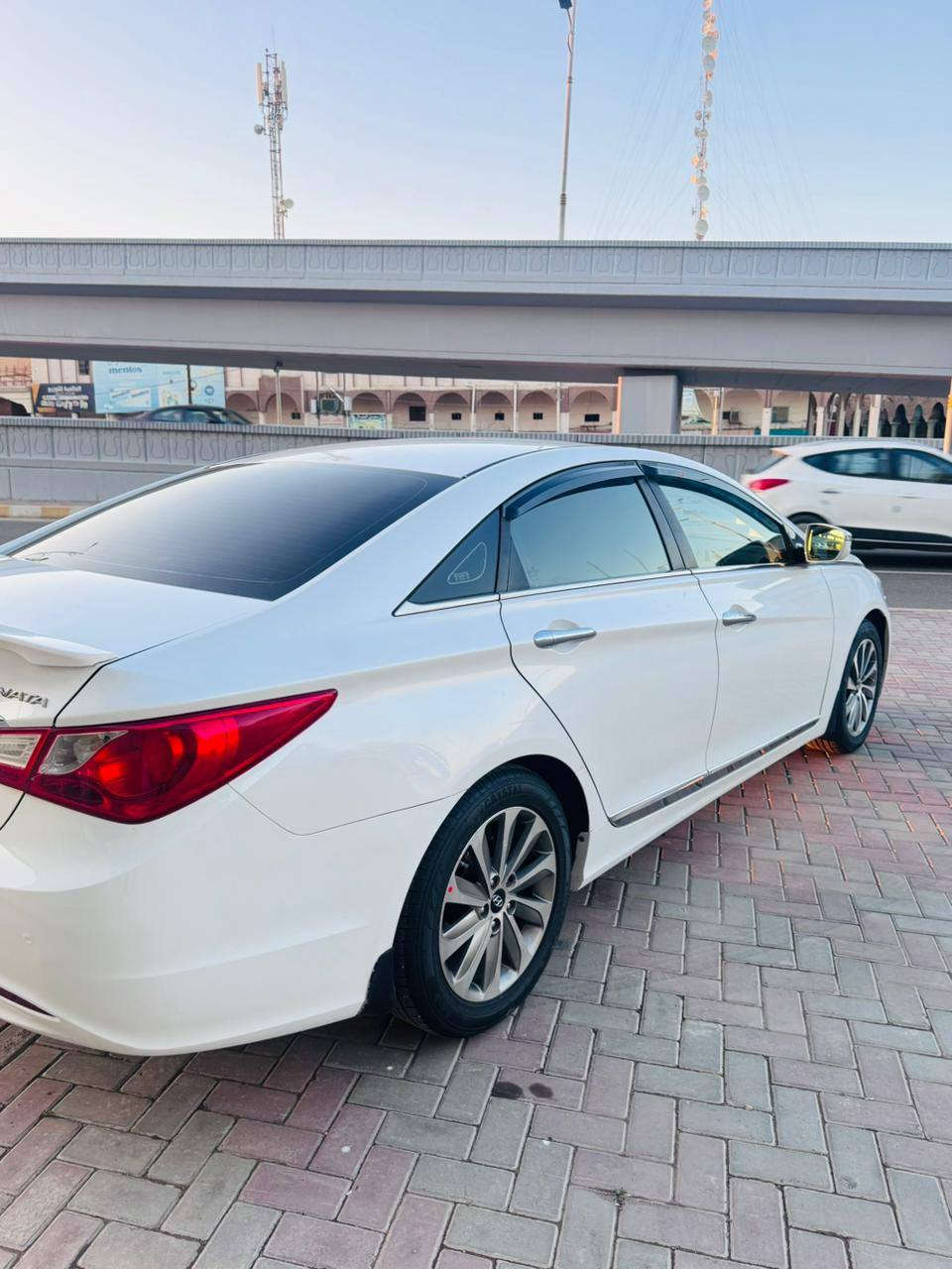 السلام عليكم
لبيع سوناتا خليجي

موديل 2010شكل 14

رقم 21سليمانيه الجديد 

سنوية جديدة بآسمي

خليجي لون صدفي

كفاله عامه من كلشي 

ماشيه 150 حقيقي 

محرك 2400 دوش شرط

كير 6نمر شرط صدر

أمامي خلفي جديد

تخم تاير جديدصار شهر 

منضومه تبريد جديده

يعني تبريد ثلج تدفئه

موصفات كشن كهرباء 

تحكم ستيرن جهتين 

كروز تثبيت سرعه شغال 

ABS شفتات ستيرن شغاله 

لد امامي بك لايت لد 

حساس خلفي كامره دواره 

مري شفط كهرباء إشارة بل مرايا 

جام أخضر بلادي شاشه تاب تيسلا 

مرايه داخليه كهرباء 

سستم سماعات

جهاز مضخم صوت 

تبريد بيانو لمس

ويل حجم 16

بلاجكتور زنون +لد بلادي

سويج شخاطه ريمون

ارضيه جلد مغلفة

السياره جاهزه من كل النواحي ومال جناي 

متعوب عليهاا وبل خير عل ياخذهااا

مكان السياره تكريت رقم تلفون 

***********
