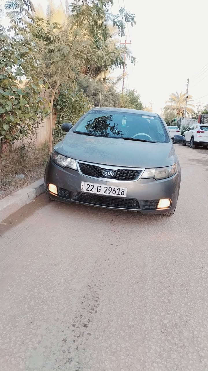 سلام وعليكم كيه سيراتو موديل 12 خليجي كفاله عامه من صبخ والمعجون مكينه وكير بلادي كفاله ما نقصه برغي واحد الرشراي تصل ***********
