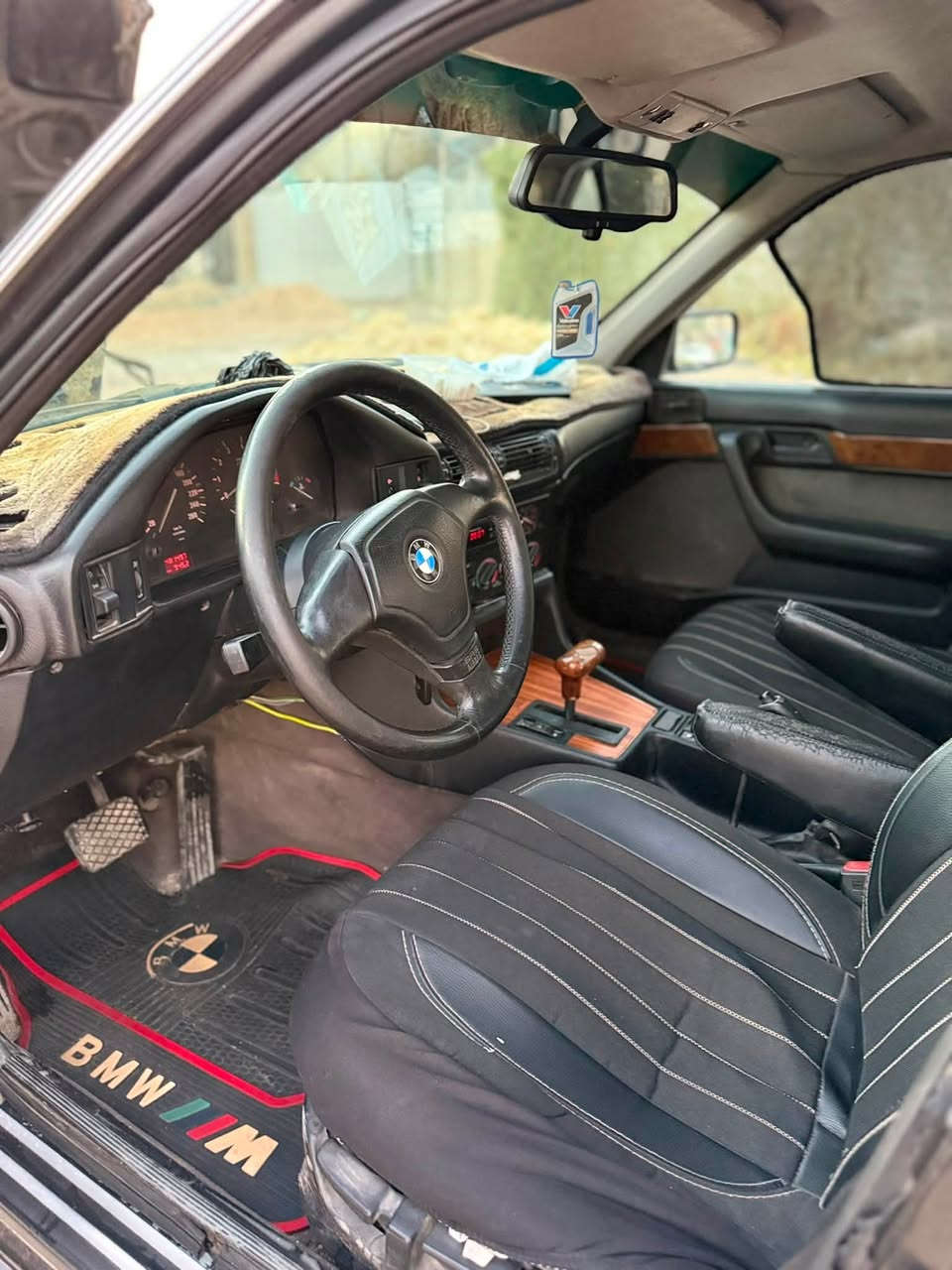 BMW 525i فانوس مسكر
سيارة نضيفة وجاهزة 
جواها تاير كامل جديد
كير+محرك حاوية جدد 
دواخل نضيفة كشن دوشمة
تبريد شغال❄️ 
عليها ويل رياضي قياس اكبر من البلادي
السيارة هزة كاملة وسنوية ورقم جديد سليمانية 
تحويل وكالة اي شي جاهز
هـ***********/ متوفر واتساب فقط 
تفضل وتدلل
