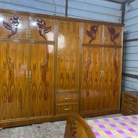 غرفه اخشاب للبيع خمس ابواب ملحق نضيف صاج داخل وخارج شغلل تزكام   السعر...