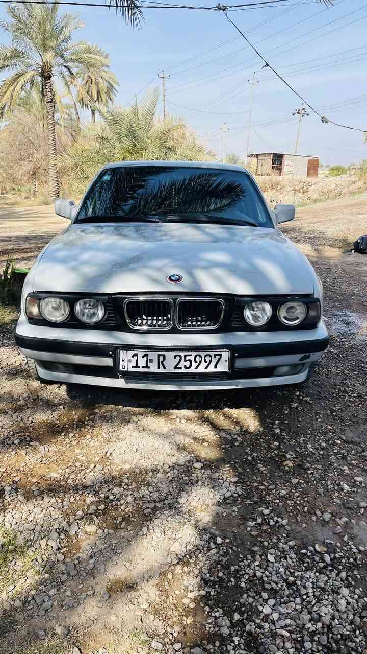 بي ام دبليو V6
535i
السياره بسمي هزه جديده سنويه لل 2035 رقم بغداد
اربع جامات كهرباء + تدفئه وتبريد  + شاشه بلدشبول  مصبوغه عام للجماليه بدون حادث 
غرفتها كلش حلوه  كير + مكينه مكفولات  
ترايك بيها للبصره  مري جانبيه كهرباء  جهاز سنتر لوك مال بي ام اصلي  السياره متعوب عليها كله بلادي  السعر 65 وبيها مجال للشراي

***********    اتصال + واتس
