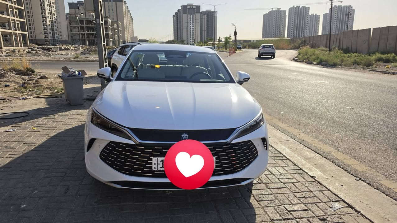 عندي سيارة byd Qin L 2025 فووول لون ابيض
رقم بغداد
١٣ كامرة
١٢ ايرباك
ركن تلقائي
سياقة شبه ذاتية
ماشية ١٠ الاف قابلة للزايدة
السعر ٢٥ مليون وبيها مجال بسيط
الاتصال ***********
