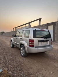 لبرتي 2008 بدون حادث بدون صبغ بيها ملاحظات بسيطه وبالعراق واكعه عليها ...