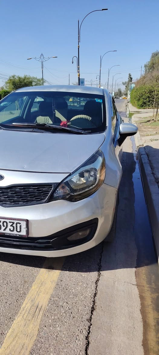 سيارة كيا ريو للبيع السعر 83 وبيها مجال 
رقم نينوى انكليزي موديل 2012
السياره بأسمي اني  الشرعي 
سنويه لي 2027
 شرط التحويل و الوكاله
مكينه كير شرط تحكمات استيرين
كير اتوماتيك و عادي محرك GDl
جاملغ مبدل وبيها مكانات قليله تقليم
كابون بانزين بيها جديد تدفئه تبريد 
شاشه كامره مضخم صوت 
العنوان موصل الرشيديه رقم الهاتف
 *********** 
*********** 
الكورك بي واتساب
