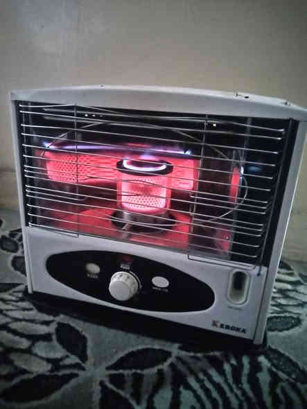 سلام عليكم صوبة كيرونة الى البيع السعر 65الى التواصل و الاستفسار واتساب ***********
