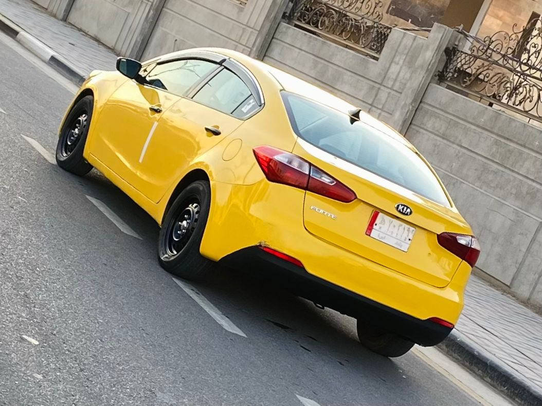 السلام عليكم للبيع كيا فورتي مديل 2015 وارد امريكي حادثه حافت البنيد فقط والباقي مكفول كفاله عامه كله ليبل وحد موصفات شاشه كامره تحكم مكينه 2000 دوش دخل لونين حساسات منضومه غاز سنويه لغاية 27 رقم بغداد مشروع وطني مصفره هيه وغرمات السياره جديده حيل وجاهزه واي نقص مابيه كير مكينة مكفولات حداديه تخم تاير تدفه تبريد ثلج السعر 105 لاستفسار اكثر لاتصال *********** مكان السيارة كربلاء مكلف بل نشر
