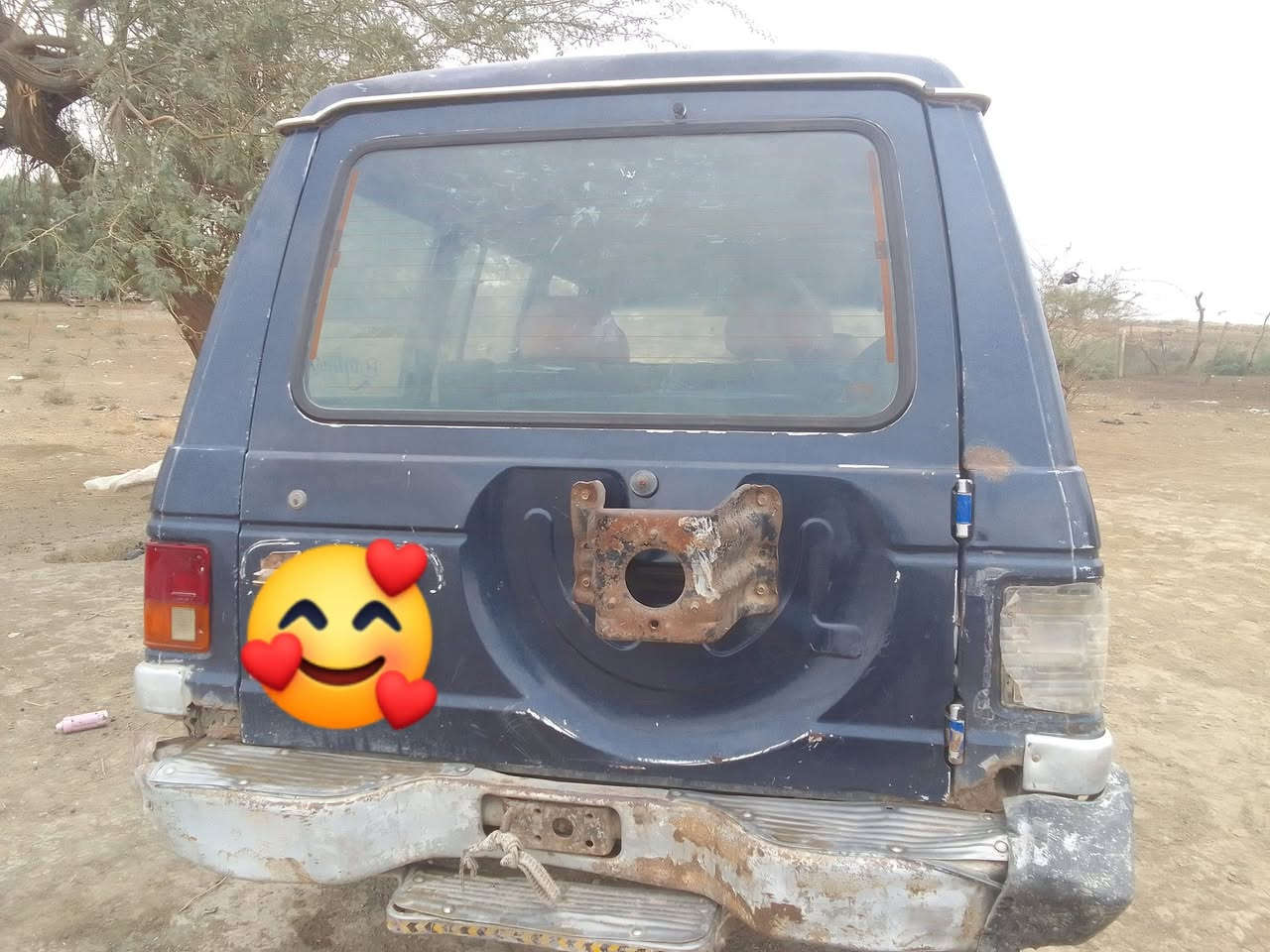 السلام عليكم 
للبيع 
لاندكروز كالوبر موديل 96 فحص مؤقت صلاح الدين معامله كامله السعر 20 وبيهه مجال مكينه كاز 
بيهه خيط بخار قليل كير أبلادي شرط 
مكان محافظه الديوانية قضاء ال بدير 
رقم أتصال خط واتساب ***********
ادمن وافق من رخصتك
