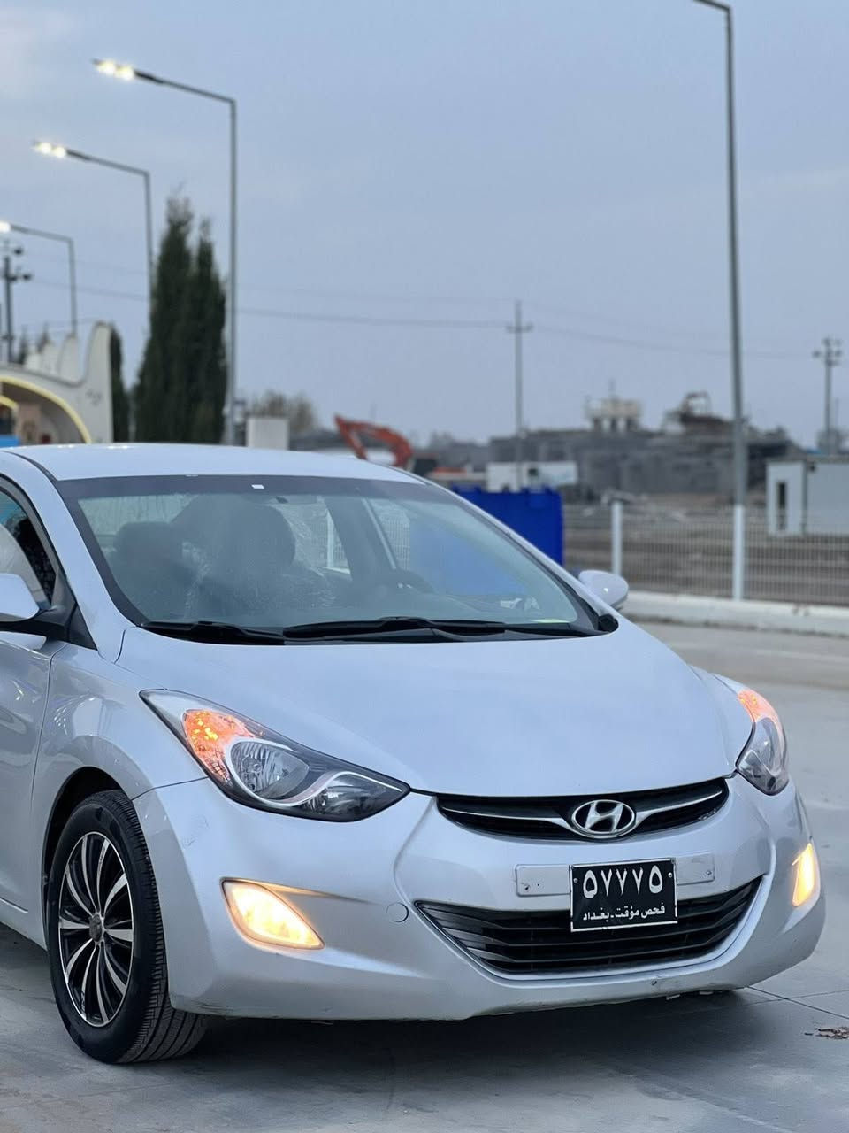 ئاڤانتی بڕاوە بۆفرۆشتن مۆدیلی 2011 فوولە بەس سلایت نیە بێ لێدران بێ چاڵ بێ خایس 
تەبرید گەرم و سارد &سوکان ڤۆلیۆم & کوشن جڵد& کوشن هیتەر 
ئاوێنە شەفت& حاسەیە&  چوارتایە و ویلی سپۆڕت& سپێرو جەگی بیلادی تیایە &  شوێن حاجیاوا *********** رانية, السليمانية
