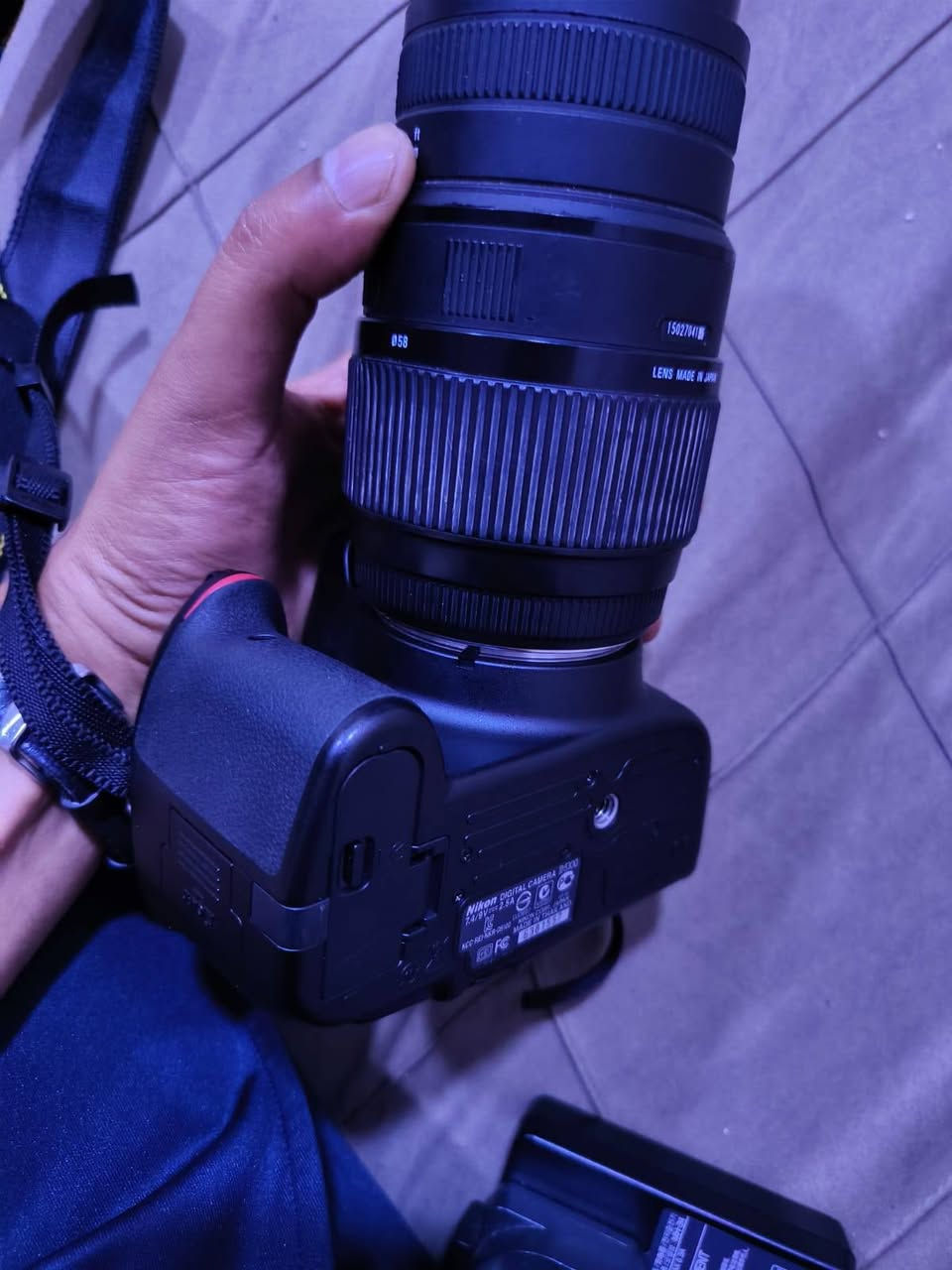 السلام عليكم 
نيكون D5100 
شتر 12k فقط 
أخت الجديده 
عدسة 7-300 
عدسة 18-55
سعر 375 
بغداد


**إذا كنت صاحب هذا الإعلان وتريد حذفه لأي سبب، رجاءا أرسل رسالة إلى الدعم الفني**