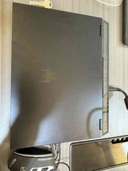 للــبــيــع – Acer Predator Helios Neo 16 🔥
وحش الألعاب والمونتاج… أداء يفوق التوقعات ⚡🎮

استعمال قليل جداً اخذته ومستخدمته بحالة الوكاله ضمان من باب البيت وتفحص وين ميعجبك

⸻

⚙️ المواصفات الأساسية

 • 💠 Intel Core i9-14900HX

 • 💠 NVIDIA RTX 4060 – 8GB GDDR6

 • 💠 RAM 16GB DDR5 (قابل للزيادة)

 • 💠 1TB NVMe SSD

 شاشة  عاليه الوضوح 

.💠 16” WQXGA – IPS – 165Hz – sRGB 100٪؜

⸻

🔥 الأداء والتبريد

 • نظام تبريد Predator AeroBlade

 • وضع Turbo لرفع الأداء لأقصى مستوى

 • ثبات عالي مع الألعاب الثقيلة والبرامج الضخمة

⸻

🎧 الصوت والميزات

 • DTS:X Ultra صوت محيطي قوي

 • كاميرا HD + مايك مانع للضوضاء

 • كيبورد RGB 4 مناطق

 • برنامج Predator Sense للتحكم بالتبريد والأداء

⸻

🔌 المنافذ والاتصال

 • HDMI 2.1

 • USB-C (يدعم DisplayPort)

 • منافذ USB-A متعددة

 • LAN 2.5G

 • Wi-Fi 6 / 6E + Bluetooth 5.2

 • قارئ MicroSD (حسب الإصدار)

⸻

🔋 البطارية والشحن

 • بطارية 90Wh

 • شاحن قوي 330W

⸻

💼 الحالة: نظيف جداً / استعمال جداً قليل

📍 الموقع: (بغداد الشعب او صليخ)

💸 السعر: (1650)

***********
