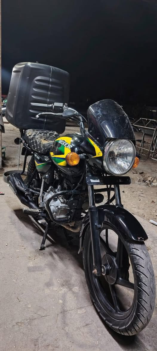 سلام عليكم بوكسر مديل ٢٠٢١ دراجه مناقصه كلشي مامفتوحه ناعمه الدراجه اوراق بيهة السعر  مليون 
***********
