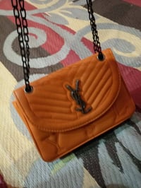 للبيع • اكسسوارات شخصية