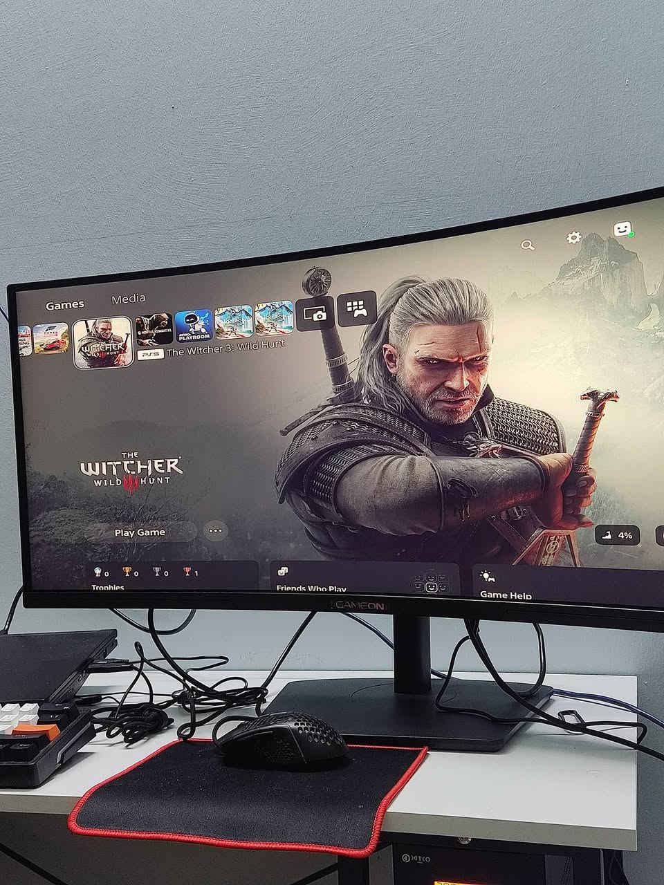 السلام عليكم 

قيموا سعره

محتويات الجهاز 

اشتراك لشهر 6 بلس

مجموعة كبيرة من الالعاب الدائمية 

لعبة Forza Horizon 5
لعبة Red dead Redemption 2 
لعبة GTA V 
لعبة The Wicher 3 
لعبة Assassin's Creed Origins 
لعبة assassin's Creed Valhalla 
لعبة Assassin's Creed Black Flag 
لعبة Assassin's Creed Rogue
لعبة Elden Ring
لعبة Far Cry 4 
لعبة Far Cry 6 
لعبة Need For Speed Heat
لعبة A plague Tale Innocence
لعبة God of War III Remastered 
لعبة Uncharted 4
لعبة A plague Tale Requiem 
لعبة Ratchet and Clank Rift Apart
لعبة God of War Ragnarok 
لعبة The Last of Us 1 Remastered 
لعبة The Last of Us 2 Remastered
لعبة Minecraft
لعبة Horizon Forbidden West 
لعبة Call of Duty Modern Warfare 
لعبة Assassin's Creed III Remastered
لعبة The Long Dark 
لعبة WWE 2K25
لعبة Green Hell
لعبة  Cyberpunk 2077 
لعبة Bloodborne
لعبة Shadow of Colossus
لعبة Sack Boy A Big Adventure 
لعبة Daying Light 2  Stay Human
لعبة Astro Play Room 
لعبة AstroNeer
لعبة Ghost of Tsushima
لعبة Sleeping Dogs Definitive edtion
لعبة Mortal Kombat 11

لكن فيه عيب اما انا لا اعرف استخدامه لايلتقط Wifi الخاصة في المنزل لكن البعيدات يلتقطها 

اما عن طريق  كيبل Lan شغال 100/100

سبب البيع التحويل  الى PC


**إذا كنت صاحب هذا الإعلان وتريد حذفه لأي سبب، رجاءا أرسل رسالة إلى الدعم الفني**