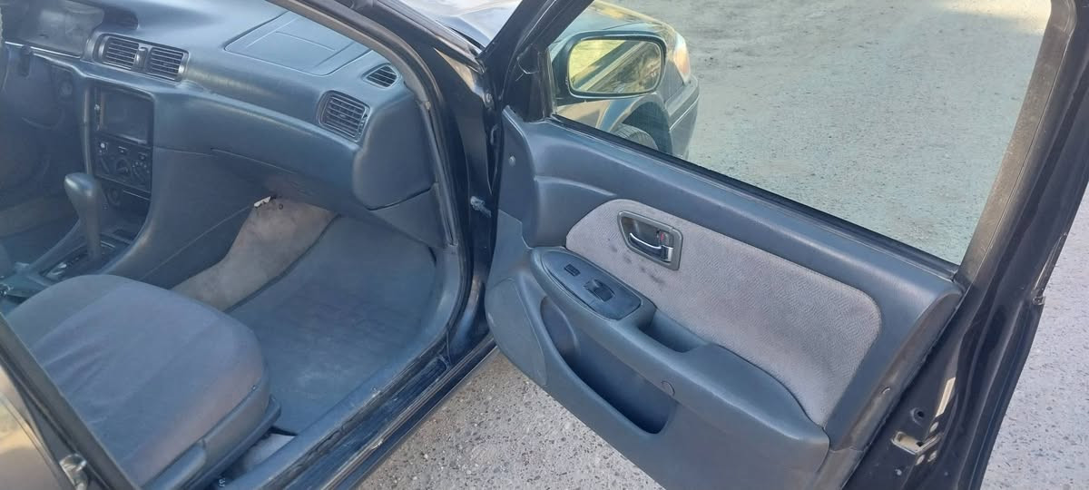 السلام عليكم للبيع كامري موديل ٢٠٠٠وارد امريكي محرك ٢٠٠٠ ابو الجف سياره بلاديه مابيه صبغ تخم تاير باتري جديد تبريد ثلج سنويه تنتهي ب٢٩ السياره مشروع وطني تتحول بأي محافظه السعر ٧٣ وبيه مجال مكان السياره الفلوجه ***********
