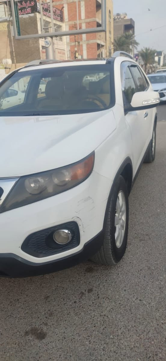 سورنتو خليجي 2012فول  بصمه بانوراما لون ابيض
سورنتو خليجي مكينه 2400 دوش

المواصفات :-

بانوراما سلايد

بصمه تشغيل + ابواب

تبريد بيانو شاشه

شاشه جبيره مع كامره 

مري شفط + قلاب 

سبعه راكب 

السياره بيها سونار موضح بالمنشور 

اربع قطع صبغ 

كير محرك  تبريد تدفئه كهربائيات كفاله عامهمن اي شي

سعرها مناسب لان خليجية ١٢٩ ورقه وبيها شي بسيط

مكانها بغداد

الدولعي

***********

تحويل او وكاله ثاني يوم
