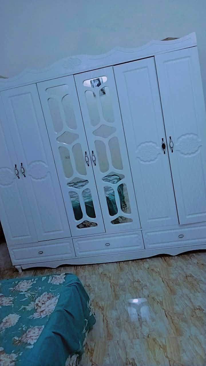 مرحبا غرفه نوم كانتري نضافه 💯 أخت الجديده السعرب٦٥٠ وبيها مجال بسيط مستعجله ع بيعها🤍


**إذا كنت صاحب هذا الإعلان وتريد حذفه لأي سبب، رجاءا أرسل رسالة إلى الدعم الفني**