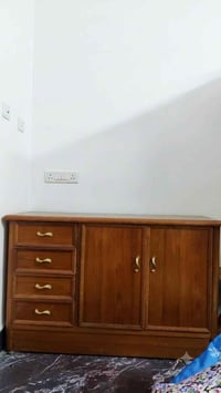 بوفيه • ميرز تواليت • نظيفات