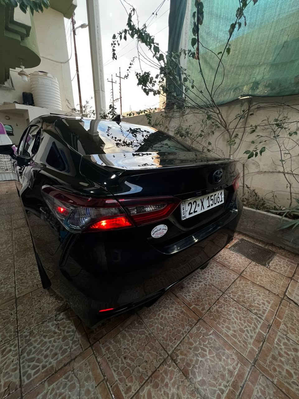 كامري 2024  se  
السيارة امريكي حادث جاملغ وحافه البنيد صور الحادث مرفقه 
لون اسود 
مواصفات SE
كشنات جلد فتحه بصمه 
لايت زينون 
شفتات ستيرن 
تحكم ستيرن 
رادار /توقف ذاتي / تحديد مسار / تحديد سرعة / 
ثلاث انضمة قياده ( sport / normal / eco ) 
شاشة دجتل 
مرايات هيتر 
اشاير بالمري 
السياره مرقمة اربيل هزه وفحص كله جديد باسمي 
السعر 200
العنوان المنصور ***********
