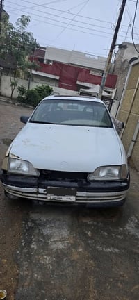 اوبل اوميجا ستيشن موديل 91  كير عادي محرك 2000 السيارة شغالة  مكينتها ...