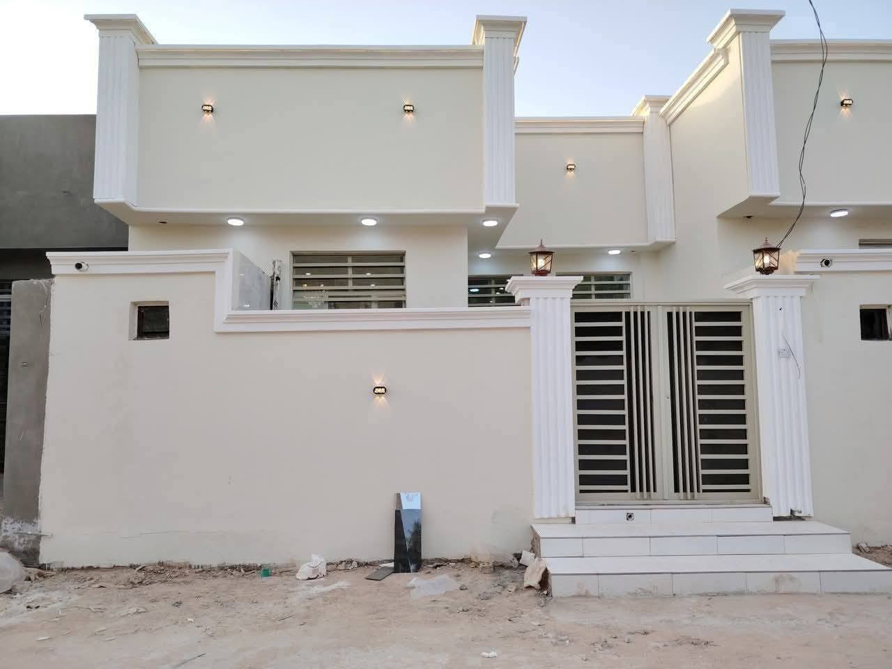 لباخ سمنت وجص وبورك واجهات خوارج كادر كامل من النجف شغل درجه اولى متر وكباله انسب الاسعار ***********
