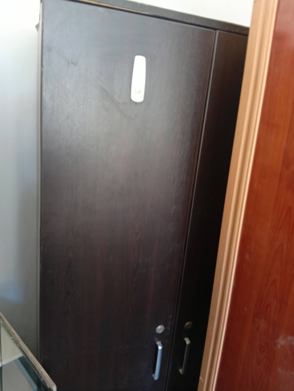 السلام عليكم كناتير عدد 3 خشب حطاطه شقل الموصل سعر الواحد 125+ سنك مطبخ 3قطع واحد 200والثاني 250 مكان بروانه ***********
