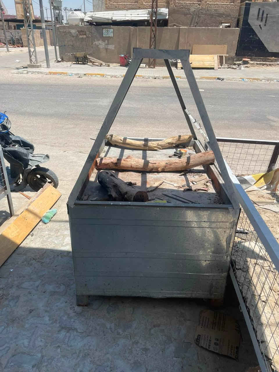 شواي سمك وحوض سمك جديدات كدام العين السعر مناسب ***********
