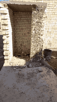 بيت هيكل للبيع غرفه وصاله وصحيات رفت وسقف صب مسلح  خضراء الدسيم الفرع مقابل مطعم خضراء الدسيم السعر ٣٧    ***********  اتصال او واتساب
