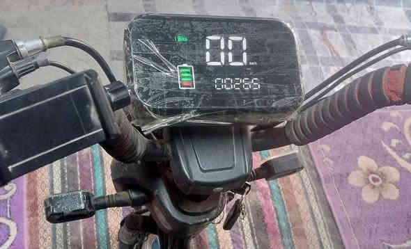 سلام عليكم دراجه شحن البيع جاهزه اي نقص ما بيه دراجه حلوه ونضيفه السعر 350وبيه مجال الشراي  
دراجه حجم 20 مكان رفاعي الرقم *********** ومتواجد خاص
