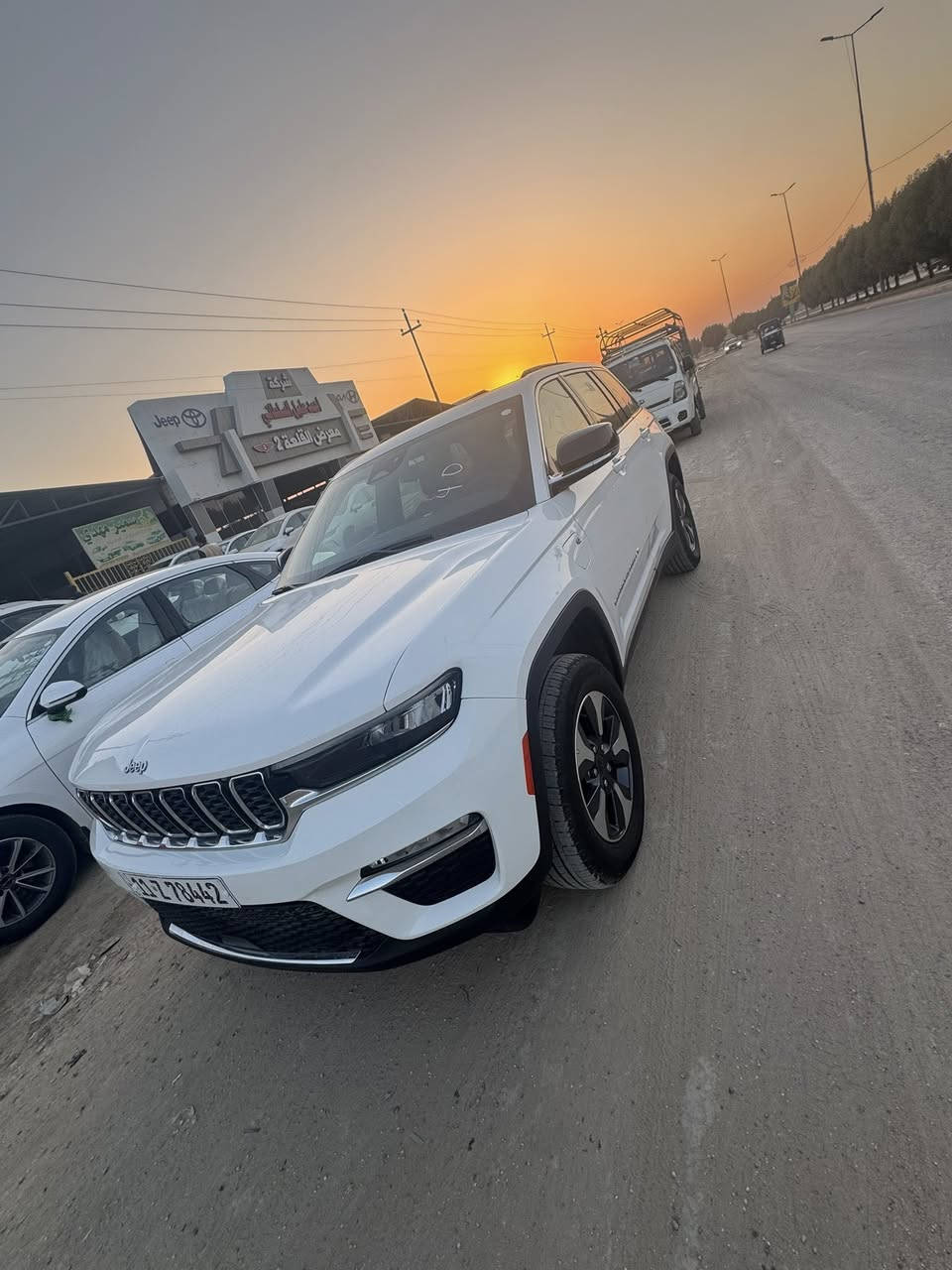 جيب لمتد وارد كلين تايتل
مكينة 2000 تيربو 
بانزين+هايبرد+بلك ان
مواصفات فول
رقم بغداد
السعر:$35.000
للاستفسار:***********
