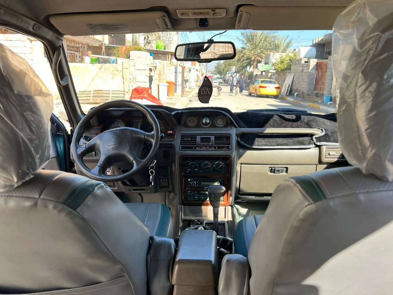 السلام عليكم باجيرو موديل 2000 السياره خير من الله صدر امامي خلفي دمشمه رقم أربيل بسمي السعر 68 مكاني ديالى بعقوبه رقم ***********
